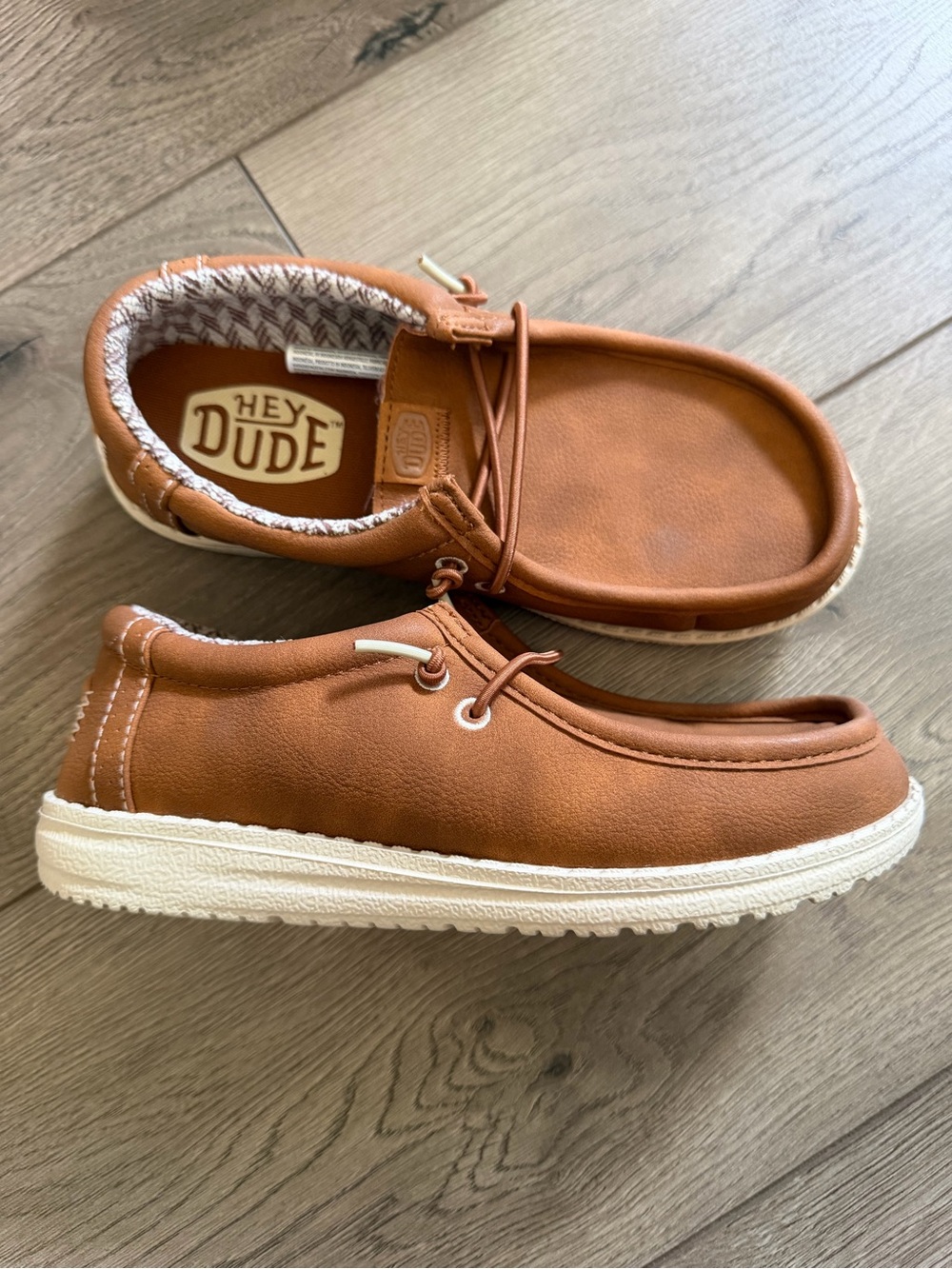 Hey Dude Wally Tan Slip-On Casual Kids Shoes with White Sole Size J2